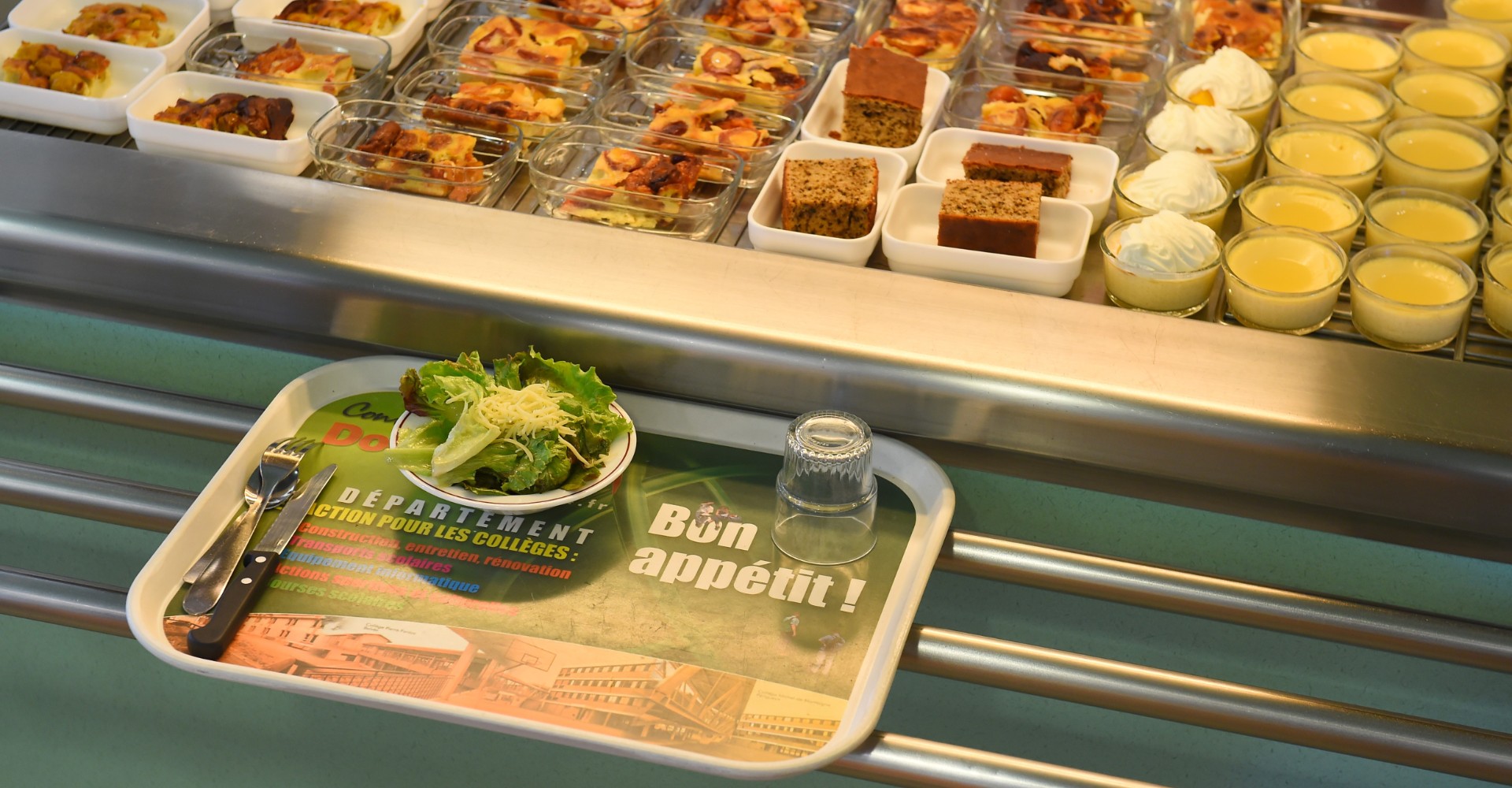 Menu végétarien à la cantine : une hérésie pour les producteurs de viande Aubrac