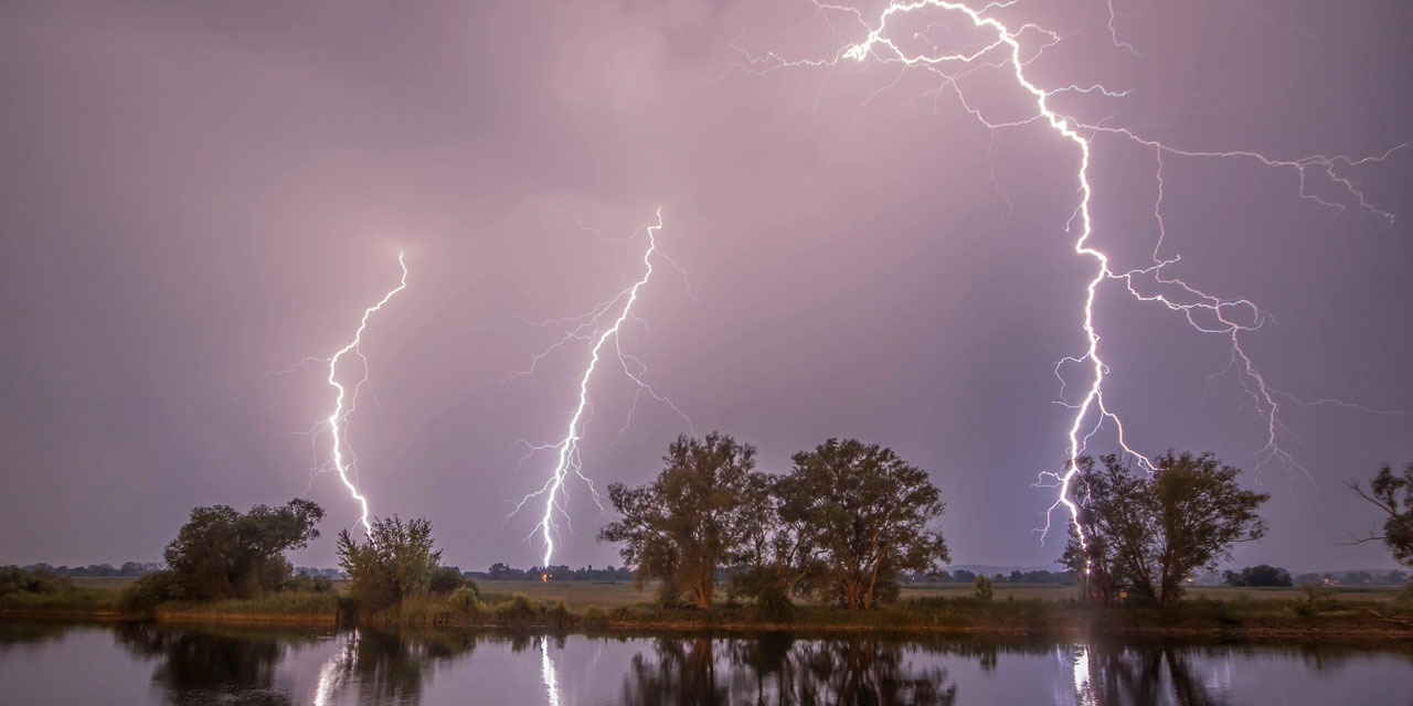 Orages Et Vent Violent 18 Departements En Vigilance Orange
