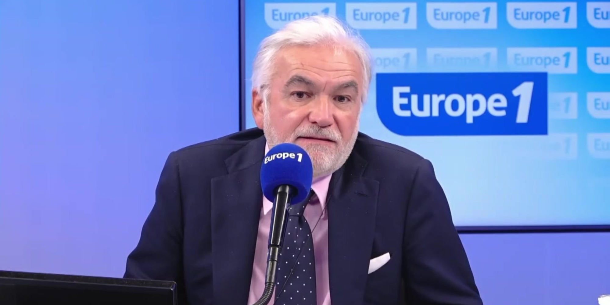 Pascal Praud et vous - Sortie du nouveau film «Bambi» : faut-il interdire les tournages avec des...