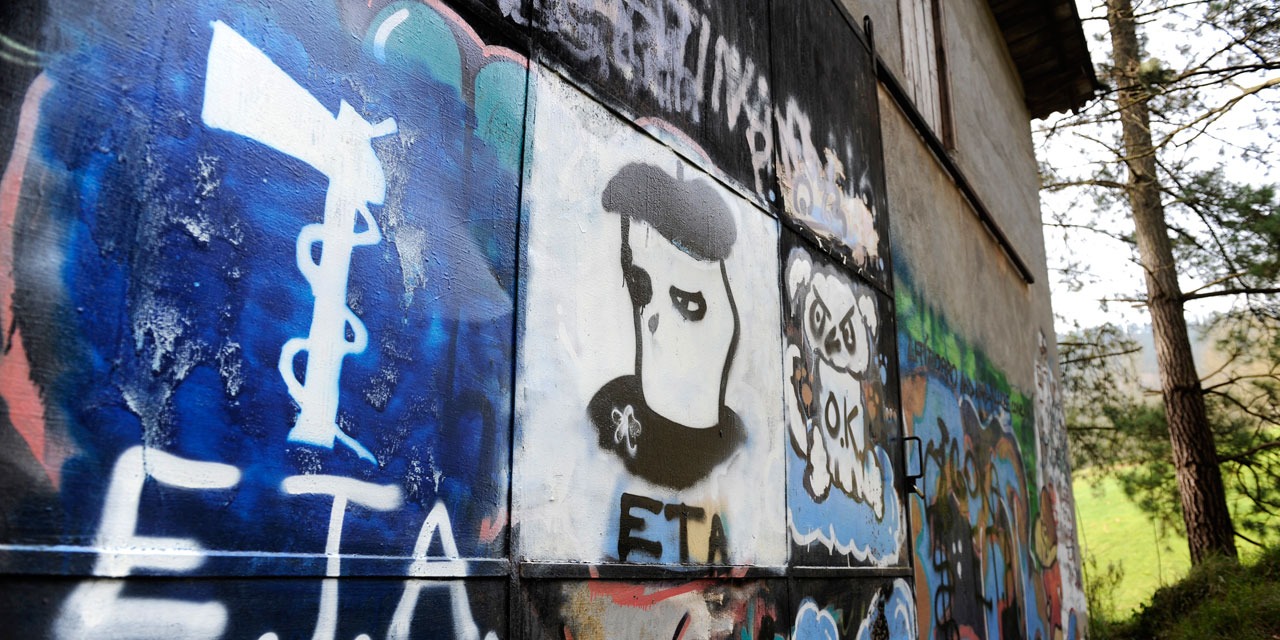Pays basque : l'ETA livre des armes à la justice française