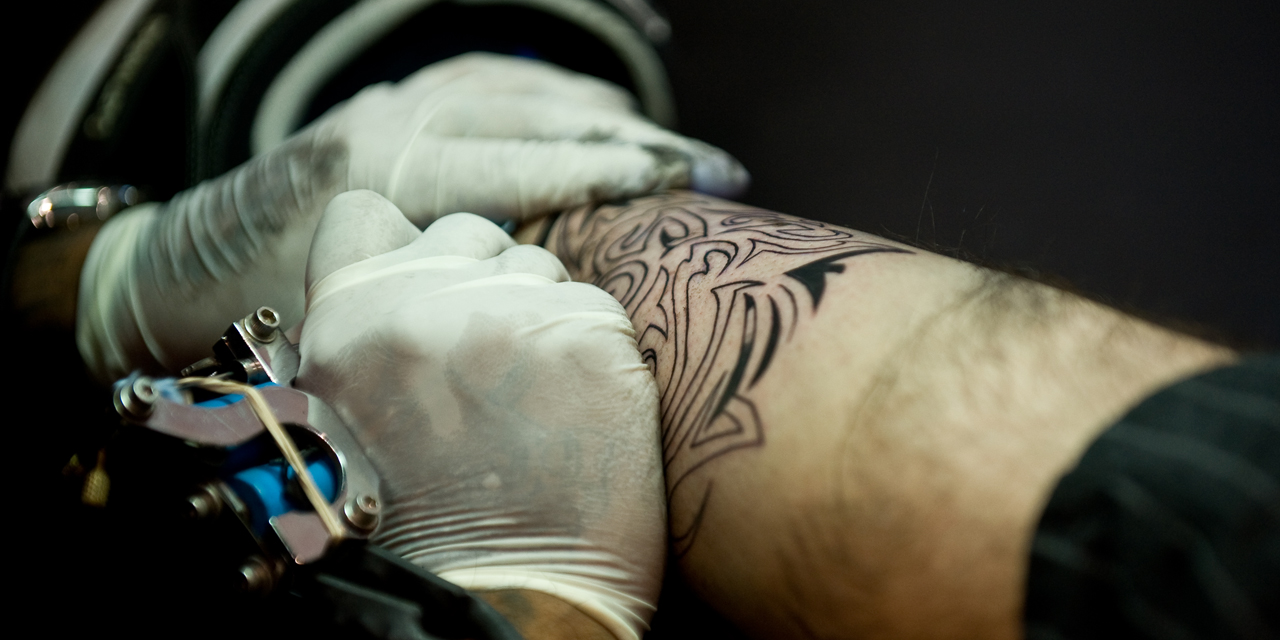 Policiers Barbus Et Tatoues On Ne Va Pas En Arriver Aux Piercings