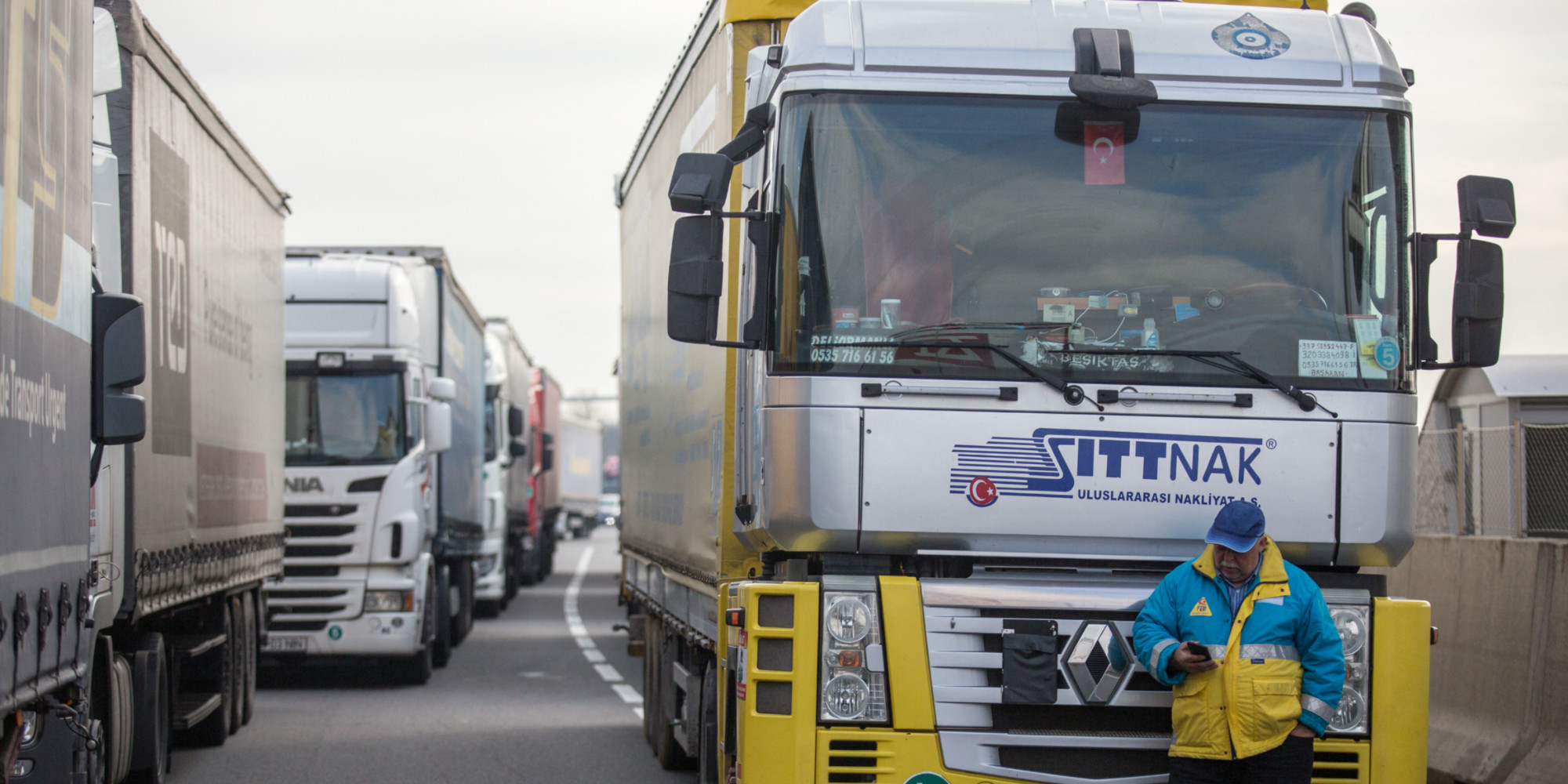Réforme des retraites : pourquoi les routiers ne rejoignent-ils la ...