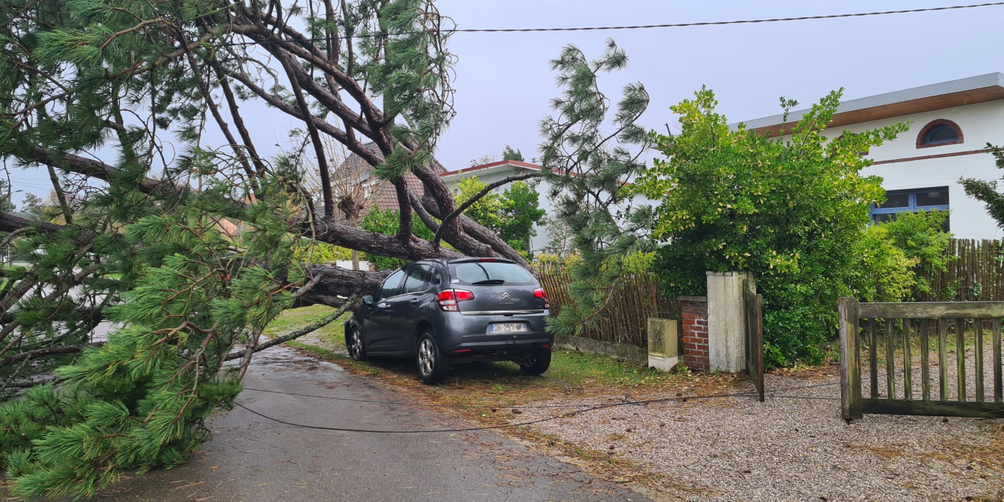 Tempête Ciaran comment être indemnisé par son assurance en cas de dégâts sur son habitation ou