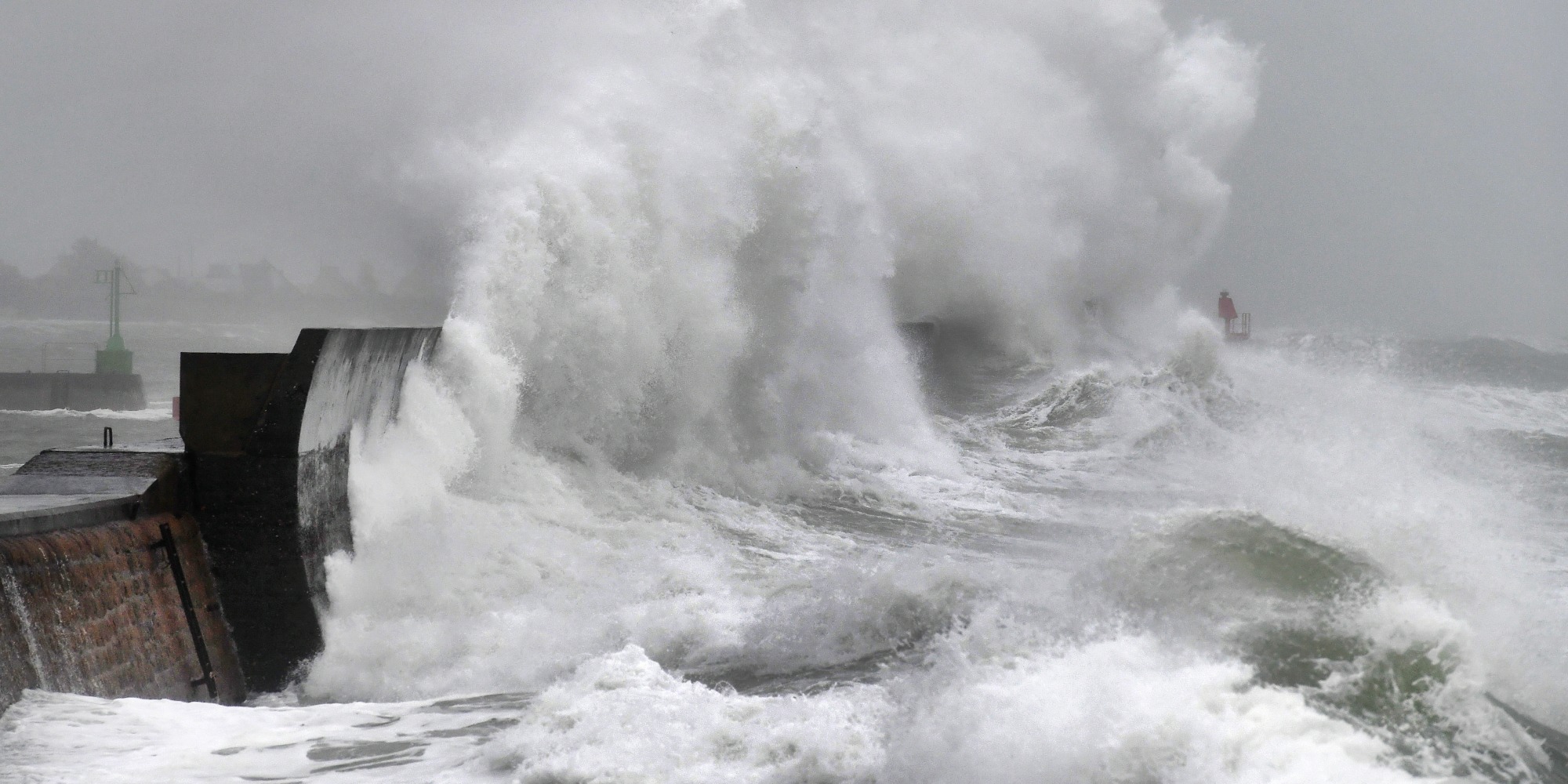Dennis Storm Finistere And Morbihan Alert Orange Rain Flood Teller Report