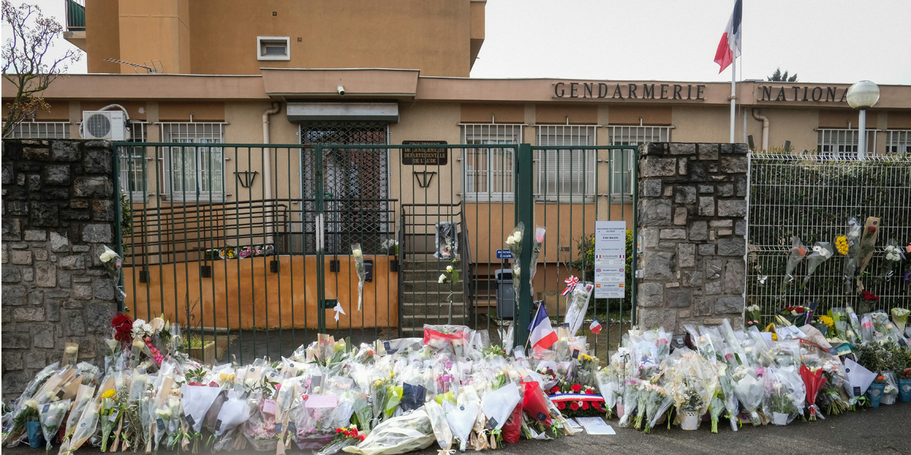 Tousgendarmes Les Gendarmes Honores Partout En France Apres Les Attaques De L Aude