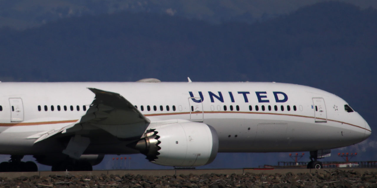 Un Boeing de United Airlines se pose en urgence en ...