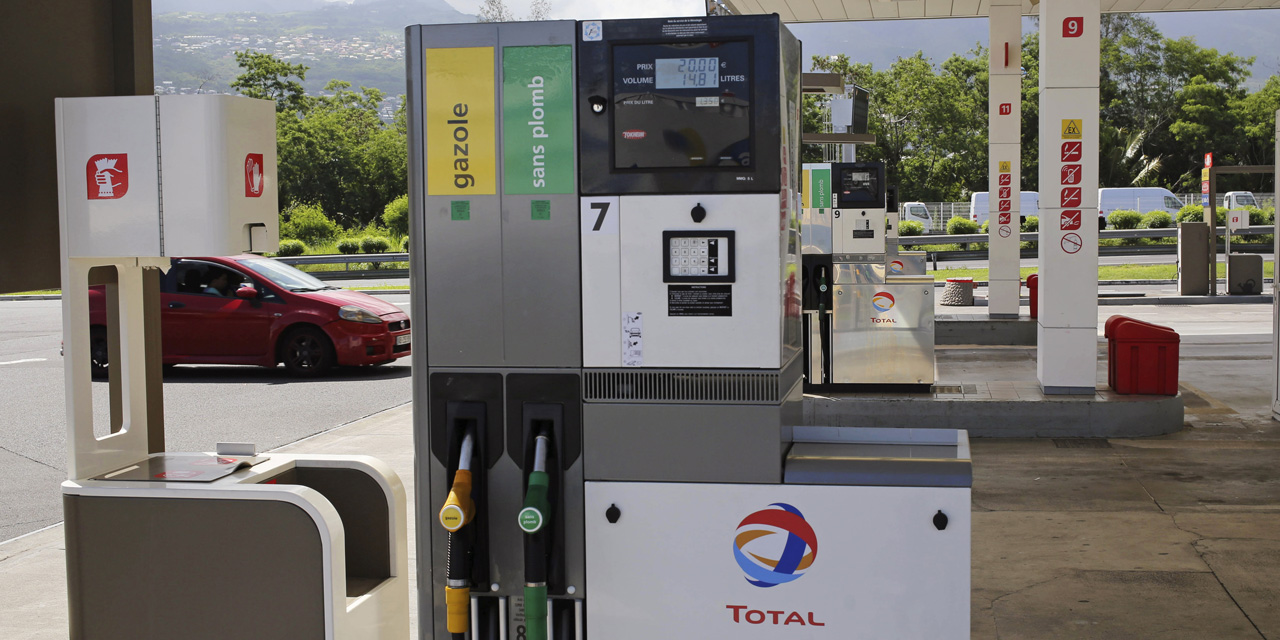 Un Pompiste Travaillant Plus De 100 Heures Par Semaine Risque D Etre Licencie Sans Indemnite