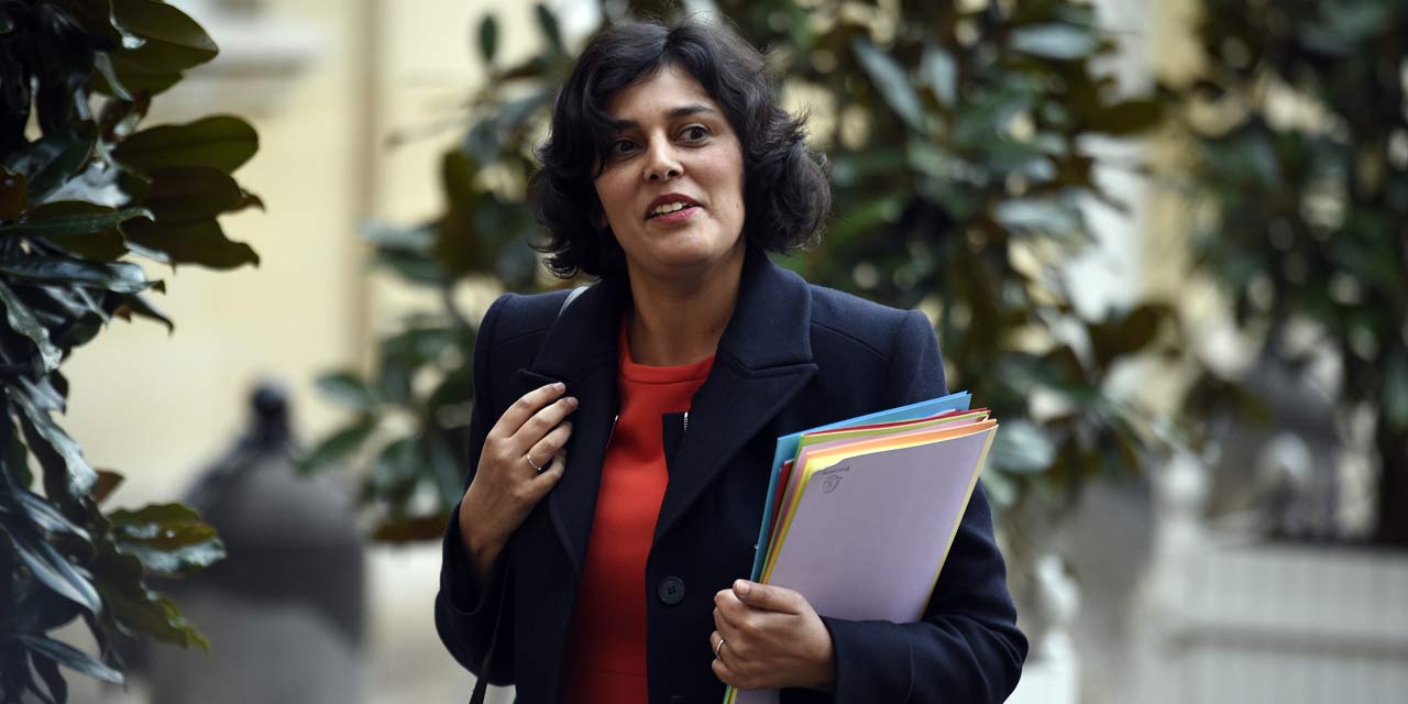 Une Petition Contre La Loi El Khomri Recueille 200 000 Signatures