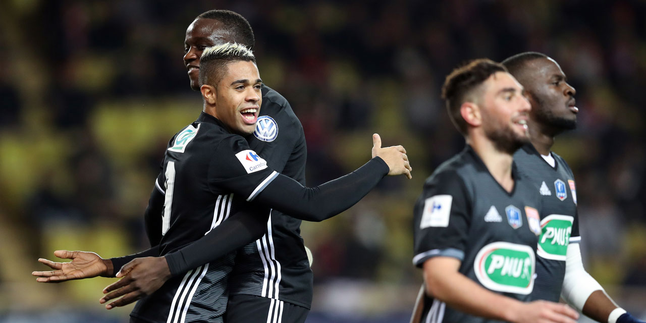 Coupe De France Lyon Vainqueur A Monaco Se Qualifie Pour Les Huitiemes