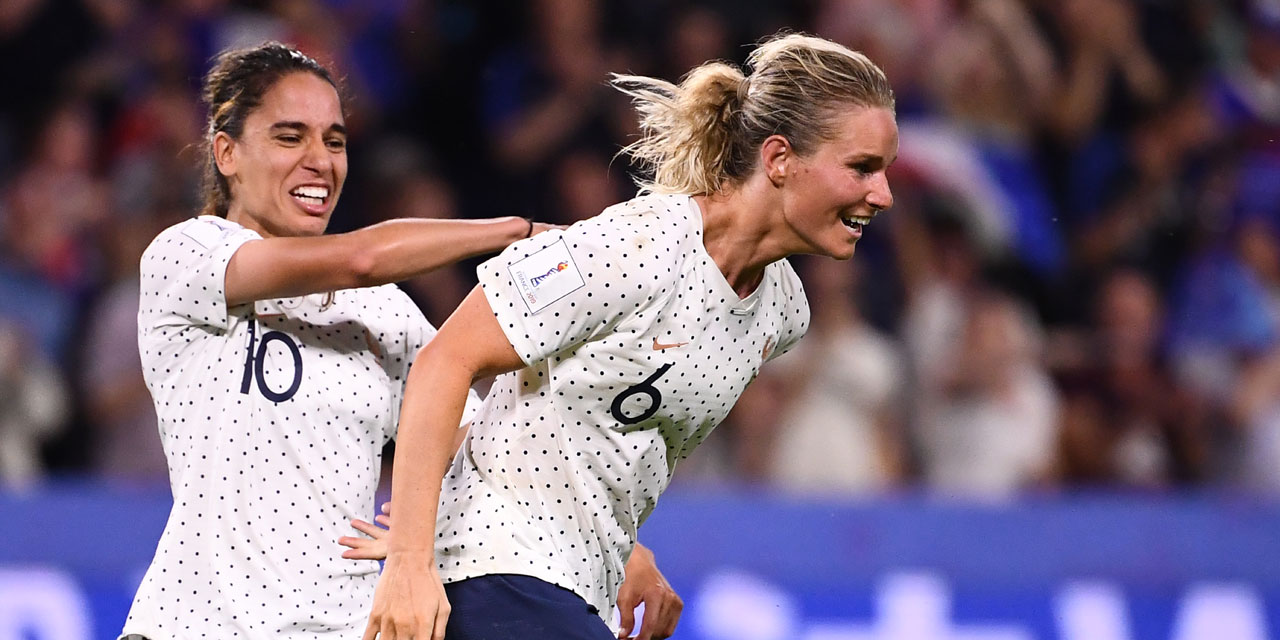 Coupe du monde féminine face au Brésil, les Bleues assurent mais ne