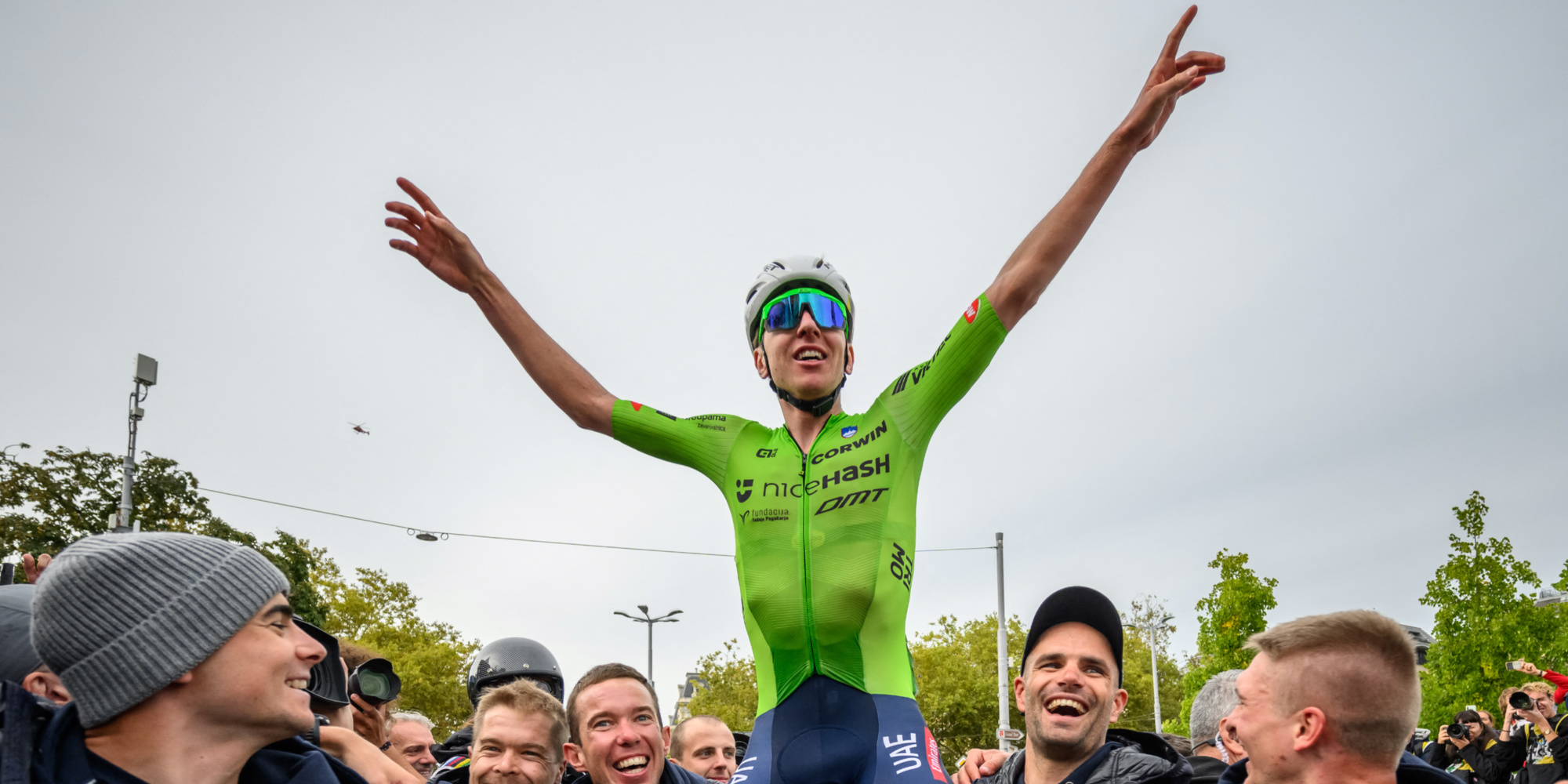 Tadej Pogacar champion du monde après un raid insensé