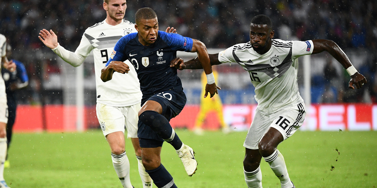 Equipements Ligue Des Nations 2018 Patch Equipe De France Vs Allemagne 2 Etoiles Champion Loomis Cl