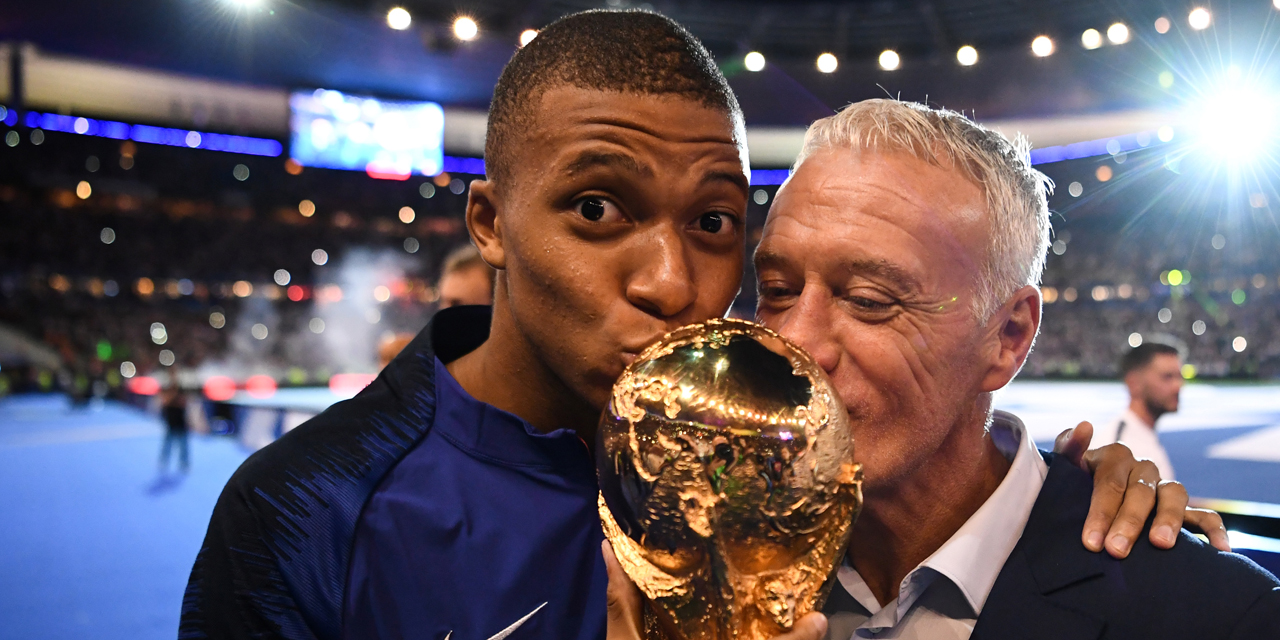 En Images Coupe Du Monde Revivez Les Celebrations Des Bleus Avec Le Stade De France