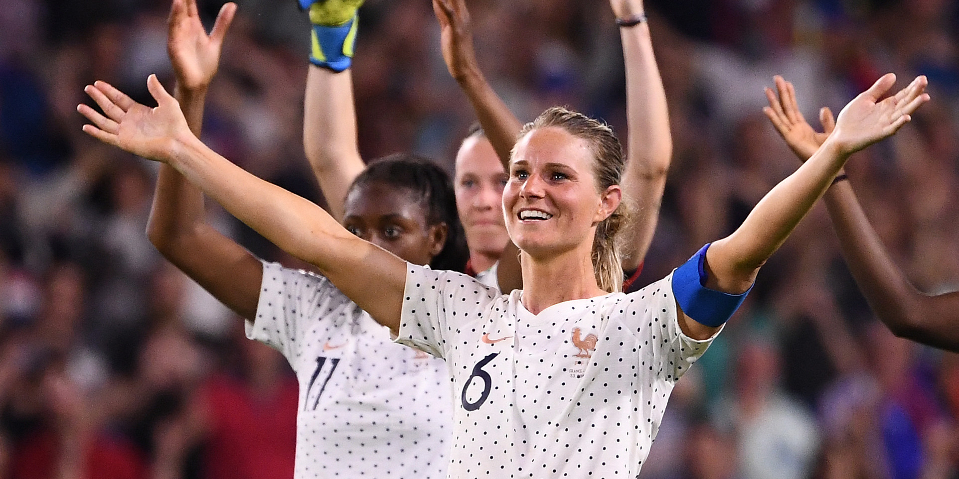 Équipe de France féminine de football : à 35 ans, Amandine Henry annonce sa retraite internationale