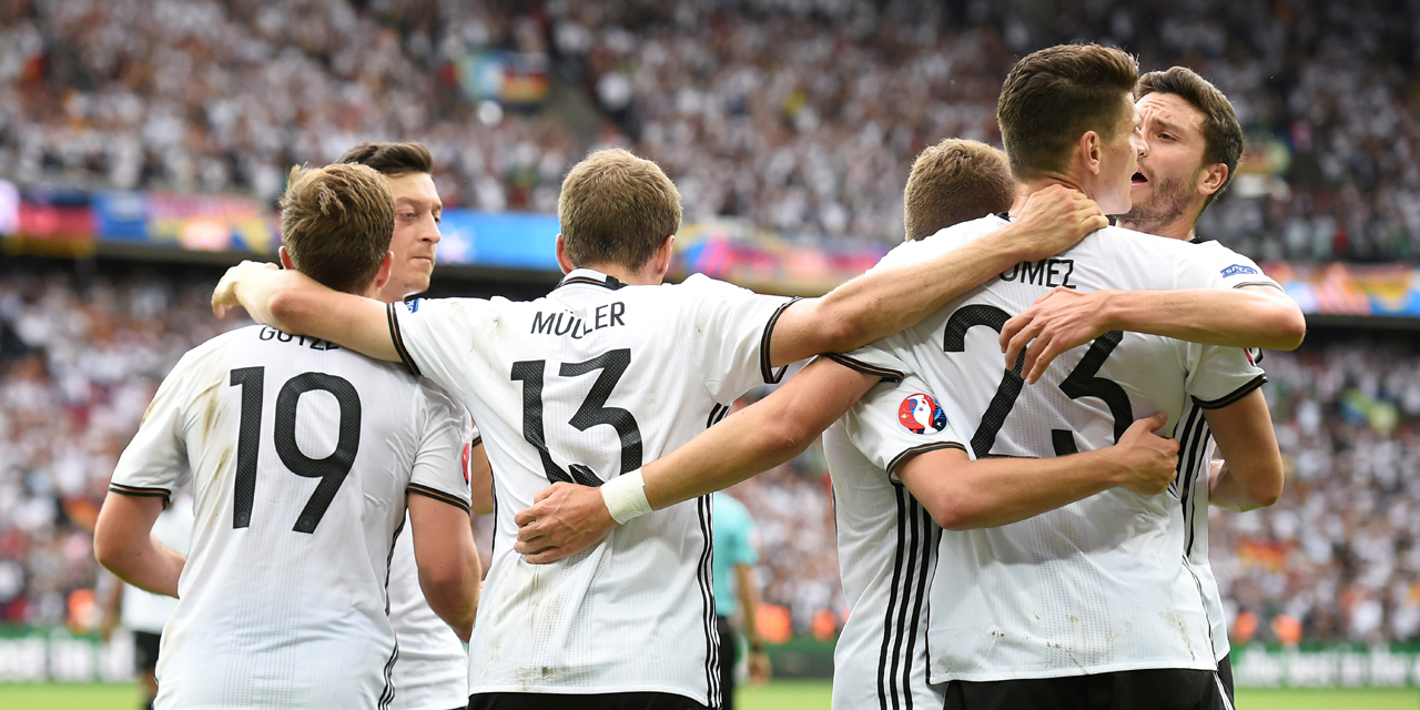 Coupe UEFA EURO 2016 Officielle - Tourtel Twist - Irlande Du Nord Vs Allemagne