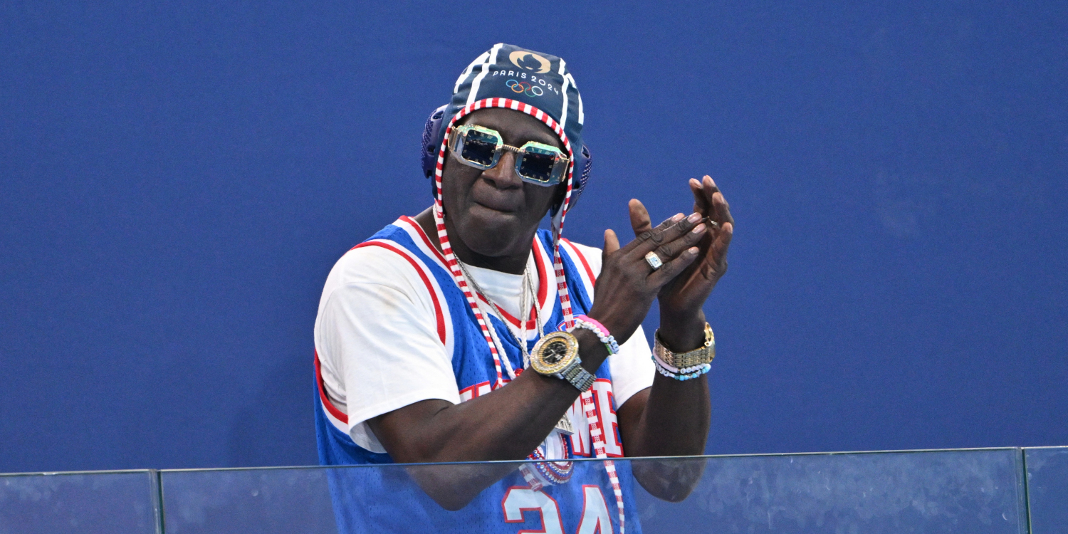 JO de Paris 2024 : le rappeur Flavor Flav, premier sponsor et supporter de l'&eacute;quipe am&eacute;ricaine f&eacute;minine de water-polo