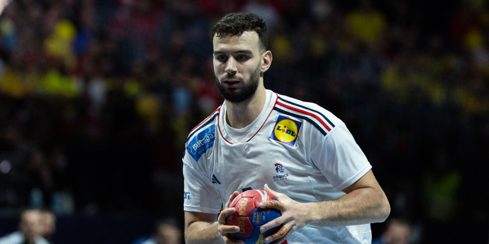 La France proche de l'Euro 2024 de handball après sa victoire facile en