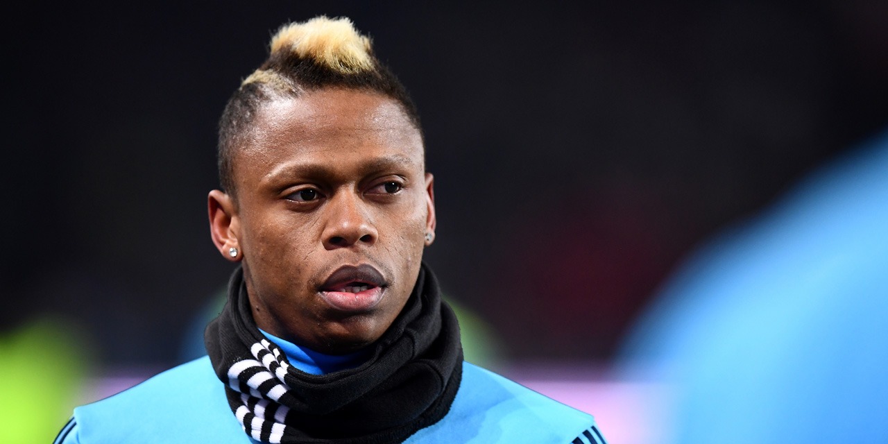 Жи н. Клинтон н’жье камерунский футболист. Njie футболист. Нжие. Клинтон н’жи динамо.