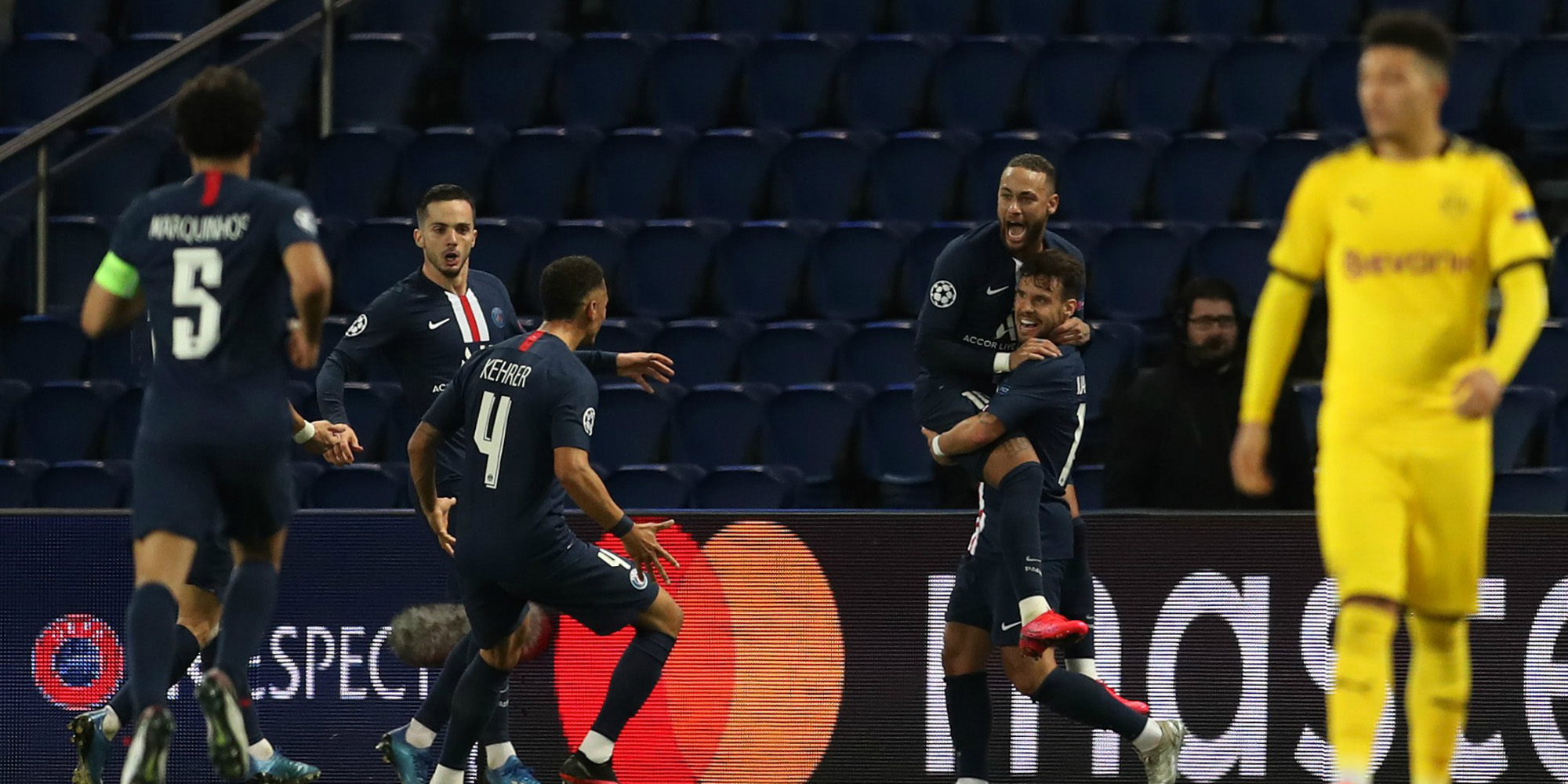 Champions League Psg Overthrows Borussia And Finds The Quarter