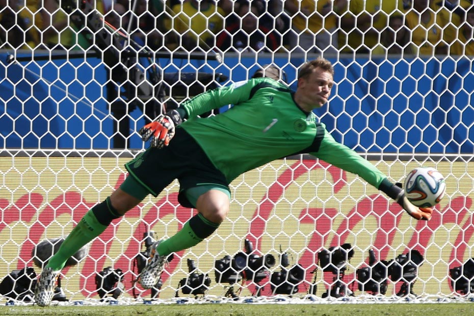 Neuer, champion du monde et meilleur gardien du Mondial Neuer, champion du monde et meilleur gardien du Mondial