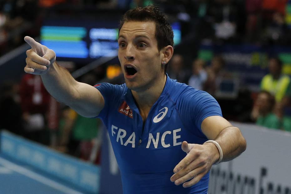 Perche : Lavillenie bat le record de France en salle