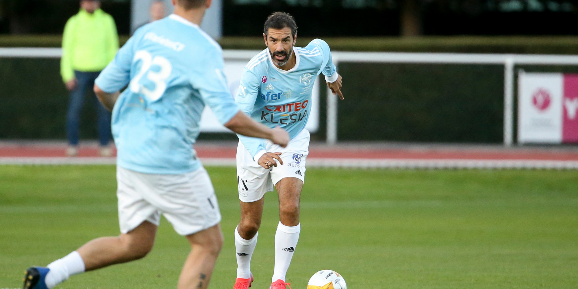 Football : Site de Rencontre entre Footballeur et Footballeuse !