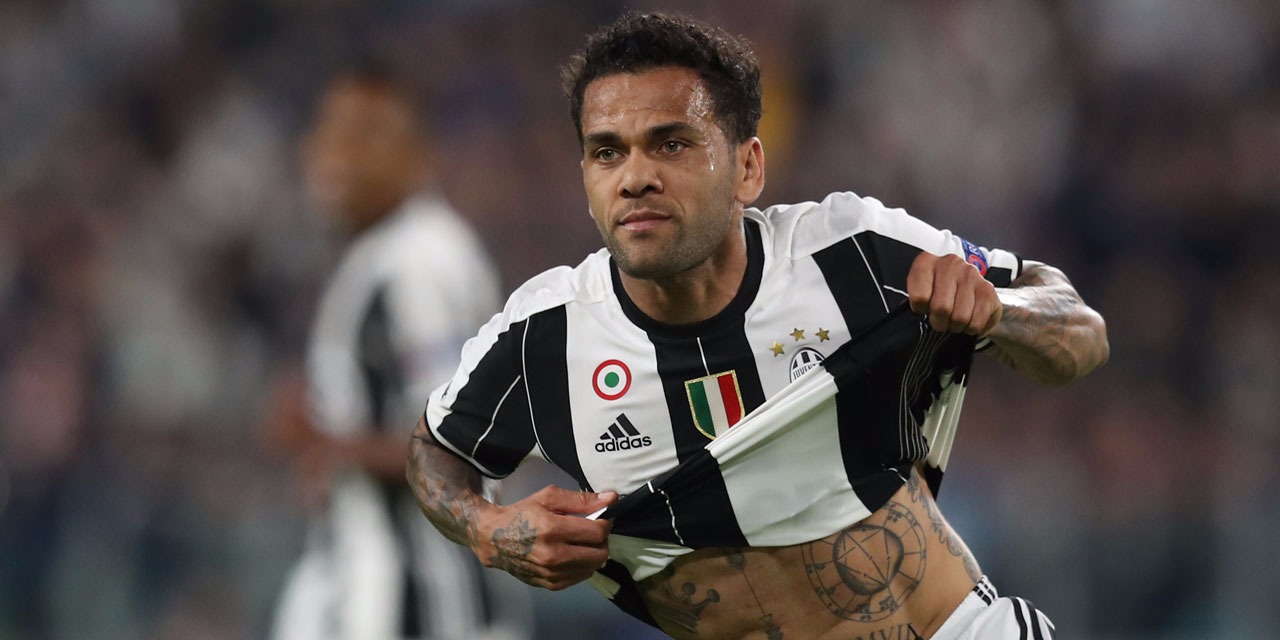 Transfert Dani Alves Officiellement Joueur Du Paris Saint Germain
