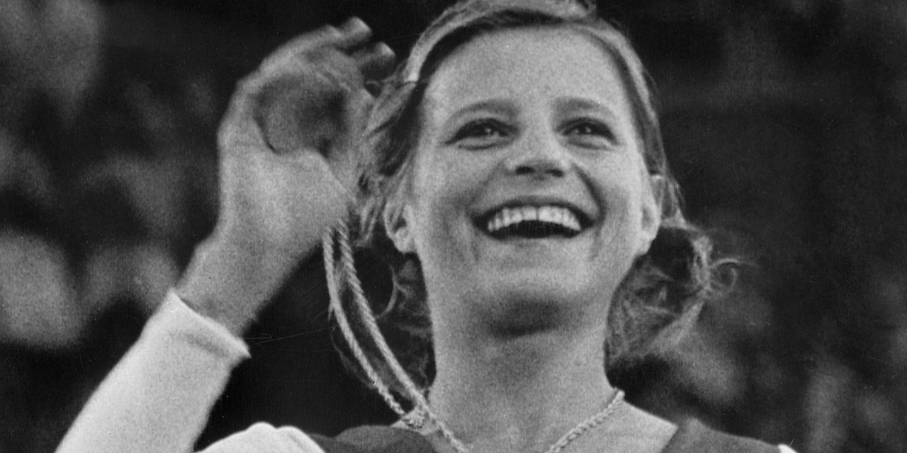 Une célèbre gymnaste, endettée, vend ses médailles olympiques