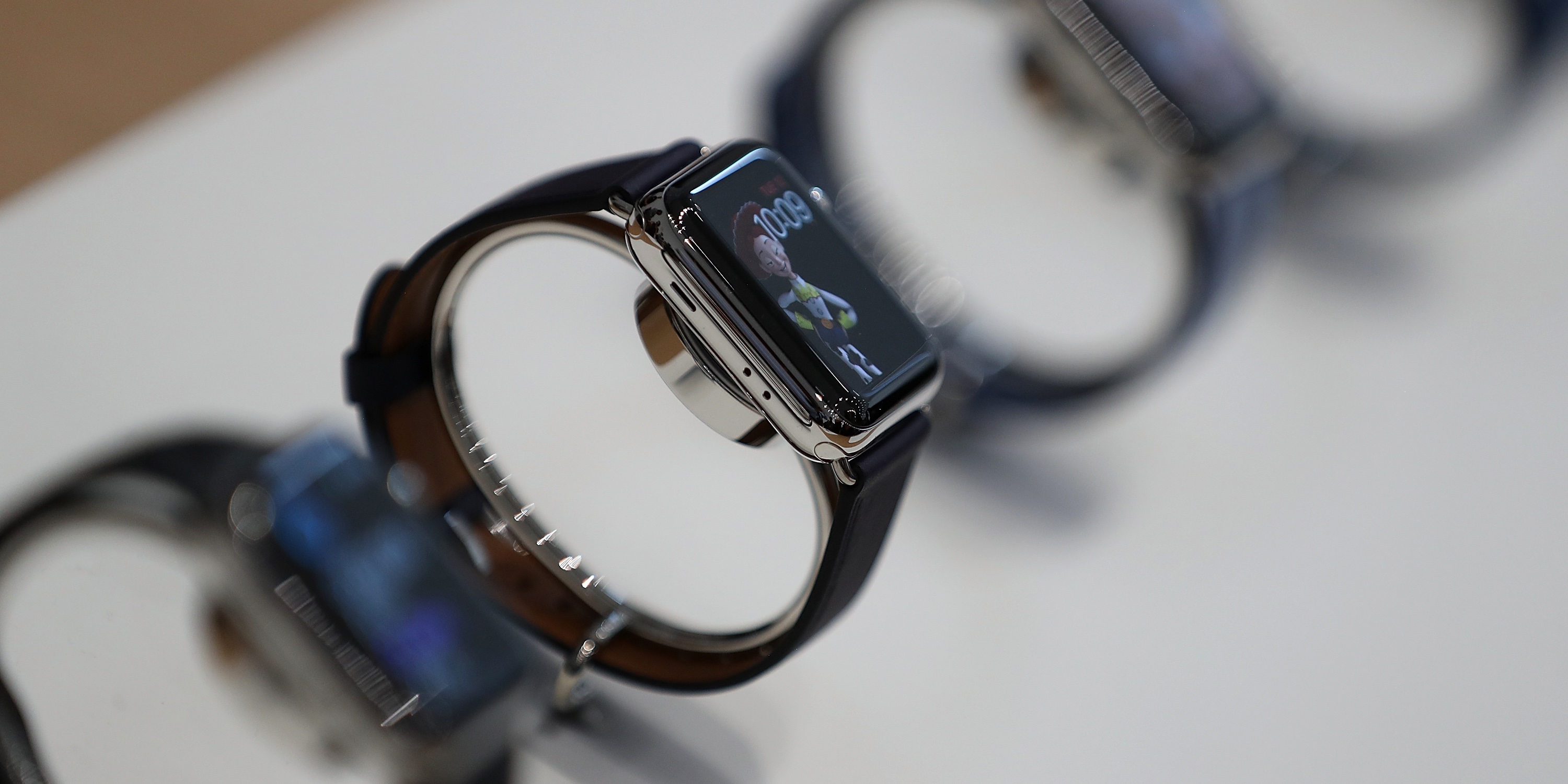 Montre autonome deals