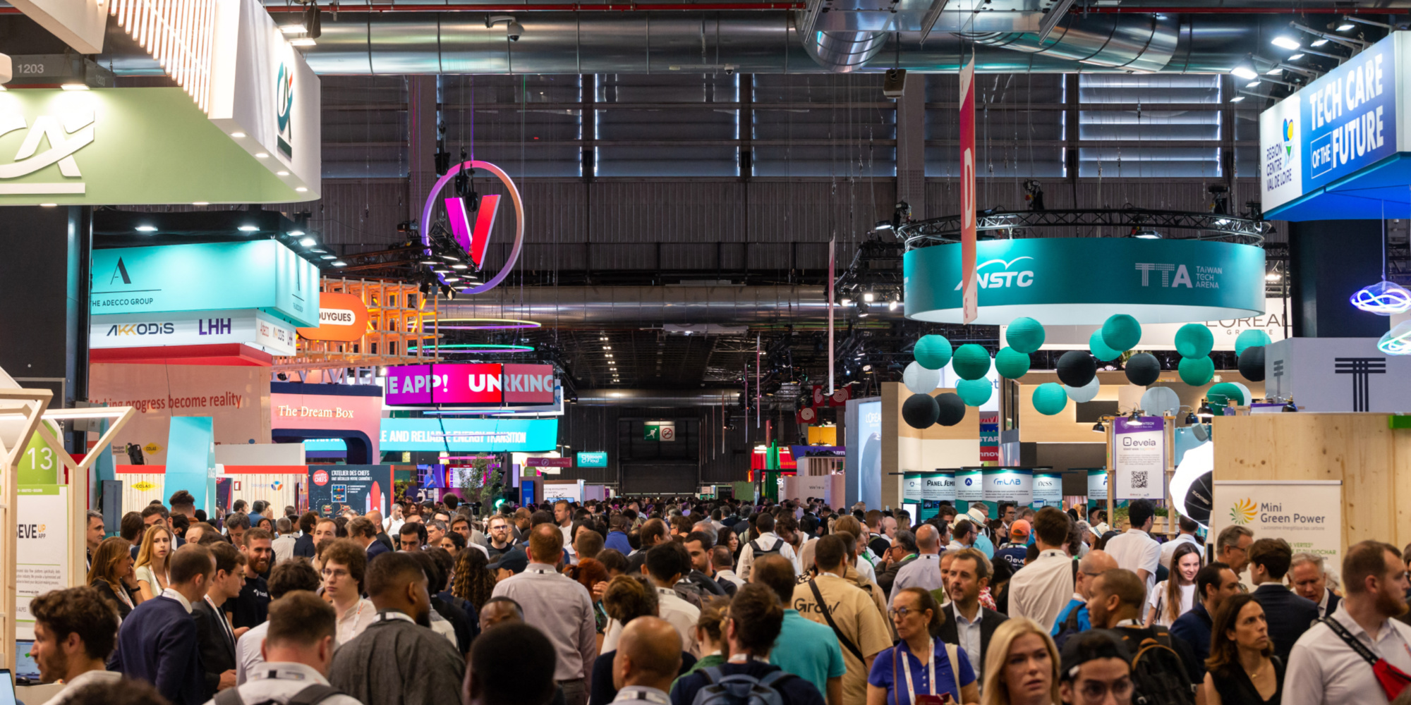 VivaTech exhibition artificial intelligence, discussion with Van Gogh